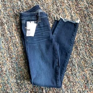 NWT! PAIGE VERDUGO DISTRESSED ANKLE JEANS! SIZE 24